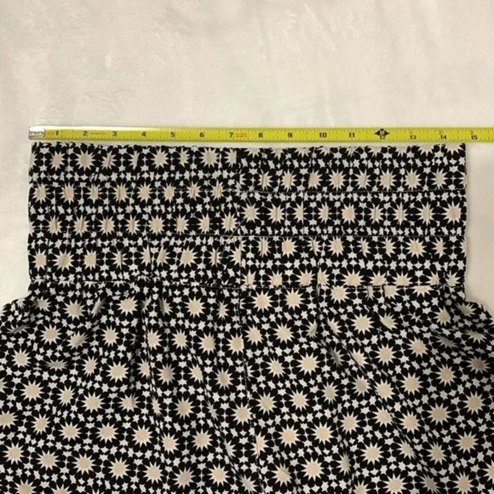 Vanilla Star High Rise Shorts Medium Geometric Sun Print Pull On Casual Workout